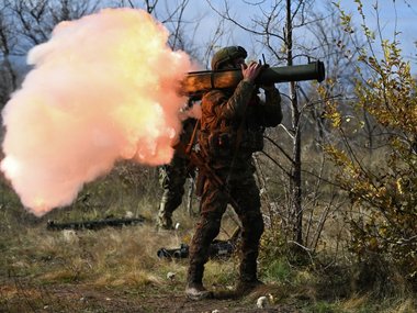 Новости СВО. Прорыв ВС РФ в Волчанск, флаг РФ над Пролетарской, коллапс ВСУ в котле Красноармейска, заговор против Зеленского в Киеве, 6 ноября