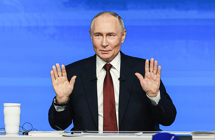 Путин вновь подвел итоги года в прямом эфире: Россия готова к диалогу с Западом, но только на равных