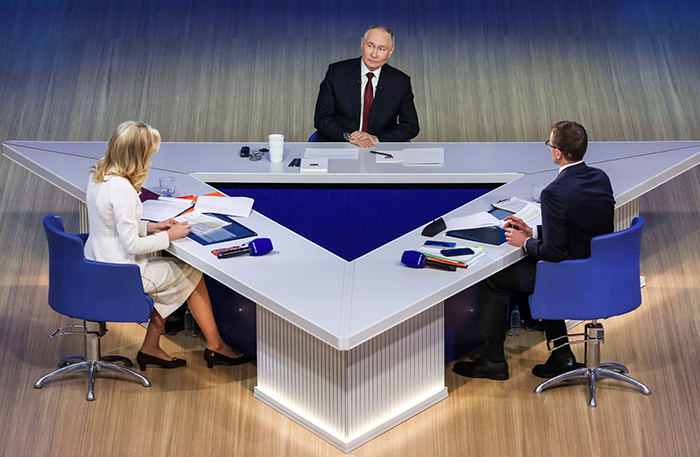 Путин вновь подвел итоги года в прямом эфире: Россия готова к диалогу с Западом, но только на равных