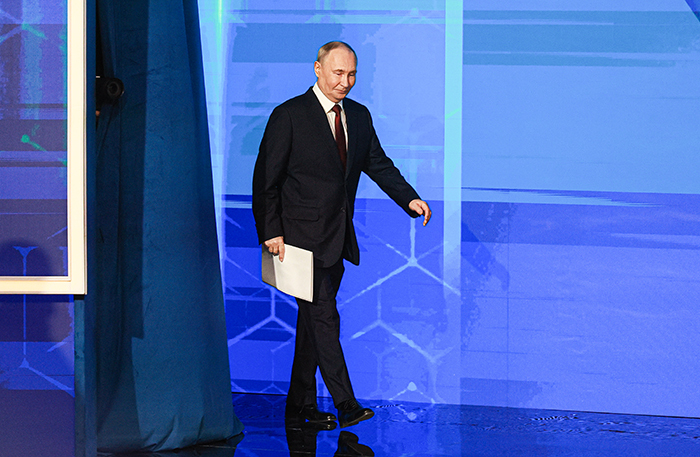 Путин вновь подвел итоги года в прямом эфире: Россия готова к диалогу с Западом, но только на равных